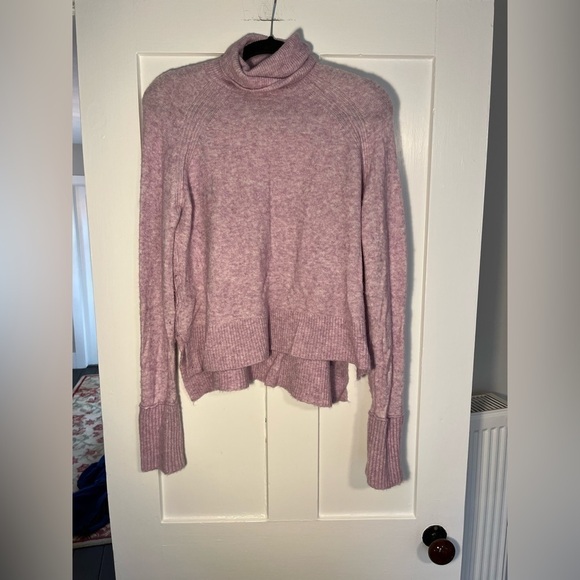 J. Crew Lavender Purple Short Turtleneck Sweater Size Small Wool Blend - Picture 1 of 5